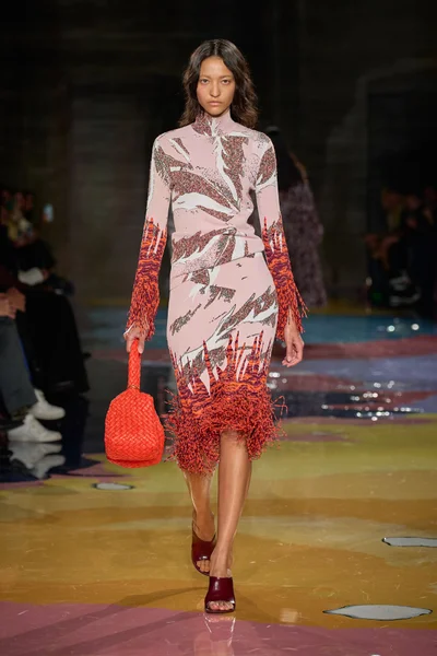 Look 40